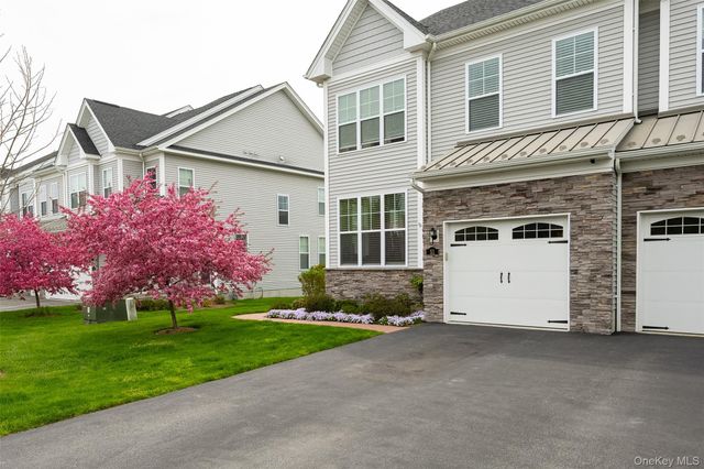 51 Lewis Road, Hopewell Junction, NY 12533