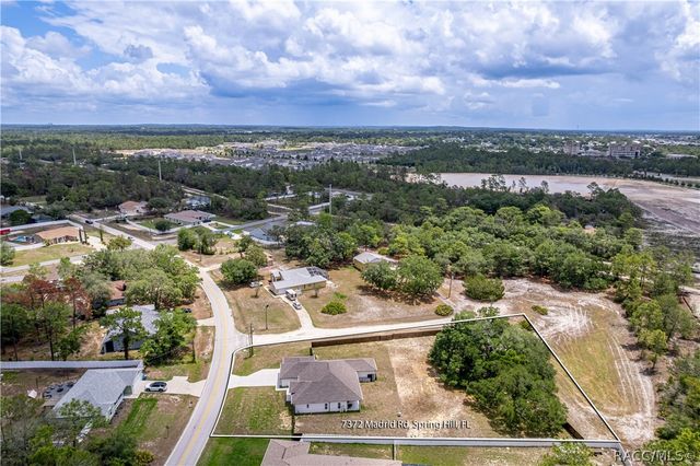 7372 Madrid Road, Weeki Wachee, FL 34613