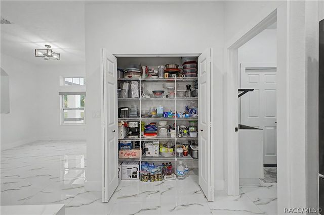 7372 Madrid Road, Weeki Wachee, FL 34613