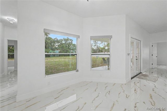7372 Madrid Road, Weeki Wachee, FL 34613