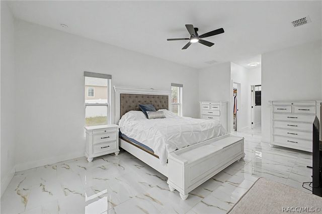 7372 Madrid Road, Weeki Wachee, FL 34613