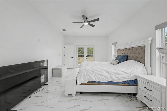 7372 Madrid Road, Weeki Wachee, FL 34613