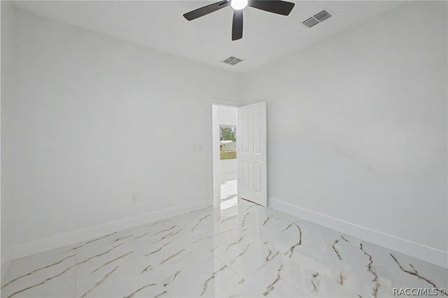 7372 Madrid Road, Weeki Wachee, FL 34613
