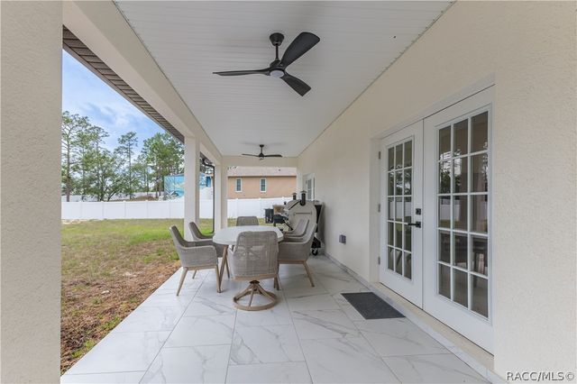 7372 Madrid Road, Weeki Wachee, FL 34613