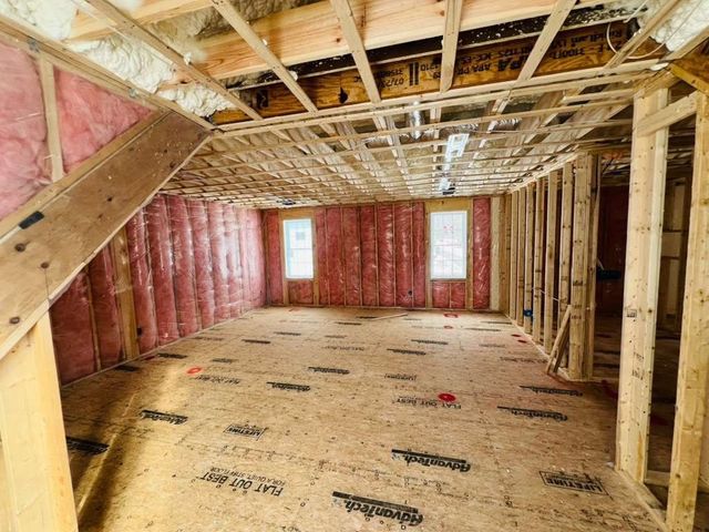 65 Cross Ave, Brockton, MA 02301