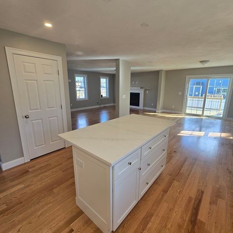 65 Cross Ave, Brockton, MA 02301