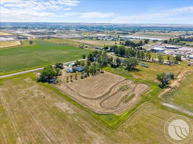 2734 S 64th ST W, Billings, MT 59106