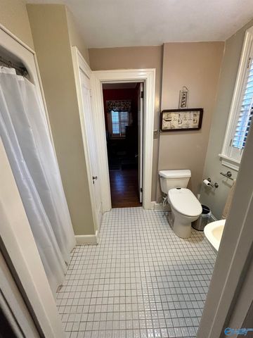 104 Argyle Circle, Gadsden, AL 35901