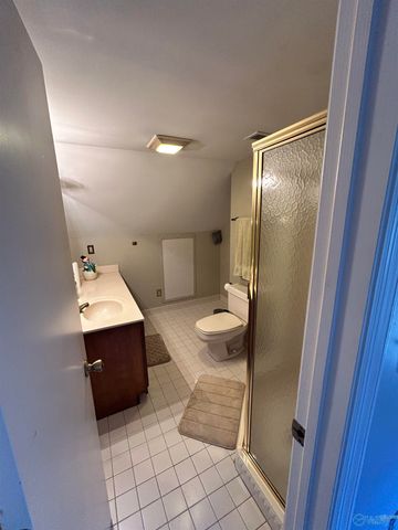 104 Argyle Circle, Gadsden, AL 35901