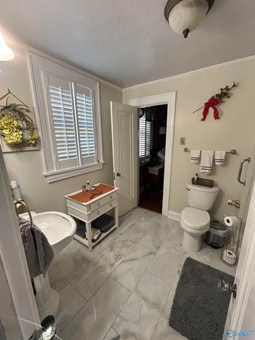 104 Argyle Circle, Gadsden, AL 35901