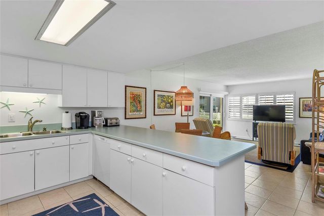 4811 SAXON DRIVE B101, New Smyrna Beach, FL 32169