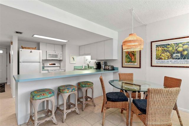 4811 SAXON DRIVE B101, New Smyrna Beach, FL 32169