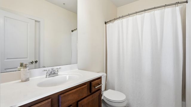 702 Wedgewood Park Apt 505, Nashville, TN 37203