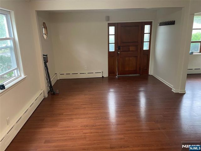 253 Harrison Street, Leonia, NJ 07605