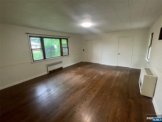 253 Harrison Street, Leonia, NJ 07605