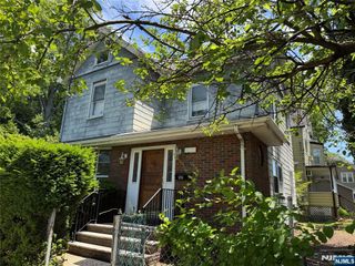 253 Harrison Street, Leonia, NJ 07605