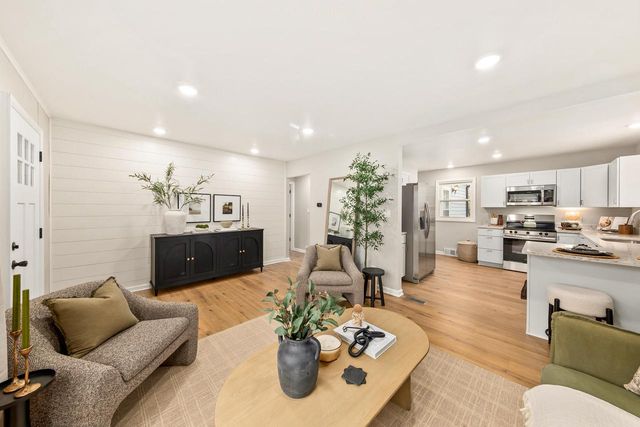 1116 Josephine STREET, Waukesha, WI 53186