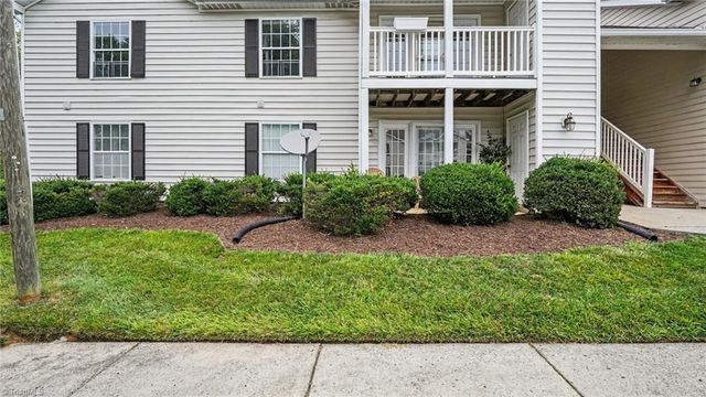 7121 W Friendly Avenue A, Greensboro, NC 27410