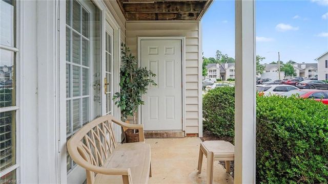 7121 W Friendly Avenue A, Greensboro, NC 27410