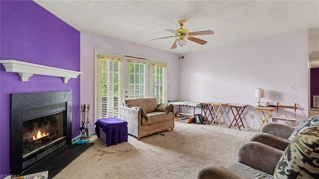 7121 W Friendly Avenue A, Greensboro, NC 27410