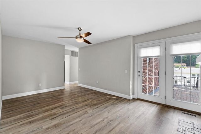4974 Brookton Way, St Louis, MO 63128