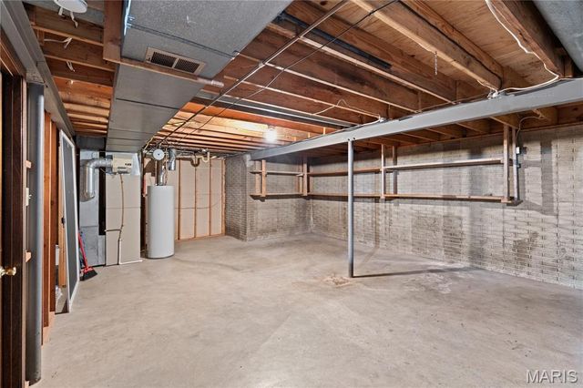 4974 Brookton Way, St Louis, MO 63128