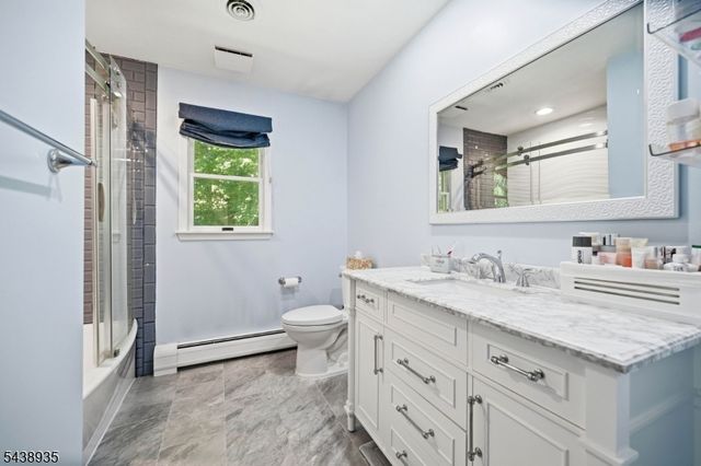 50 Ponderosa Pl, West Milford Twp., NJ 07421