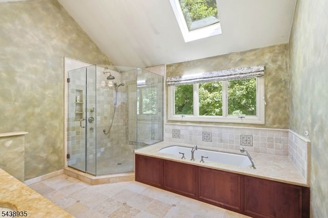 50 Ponderosa Pl, West Milford Twp., NJ 07421
