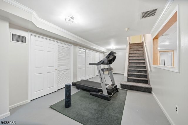 50 Ponderosa Pl, West Milford Twp., NJ 07421