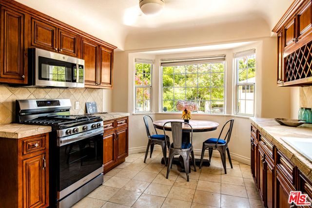 1865 Talmadge Street, Los Angeles, CA 90027