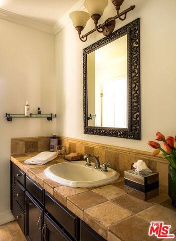 1865 Talmadge Street, Los Angeles, CA 90027