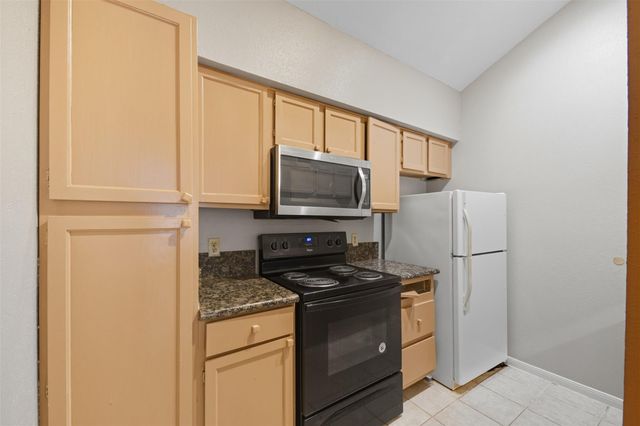 8055 Cambridge Street 20, Houston, TX 77054