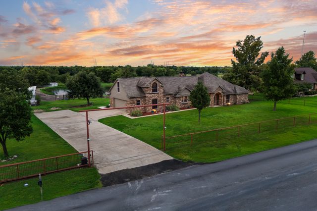 10052 Helms Trail, Forney, TX 75126