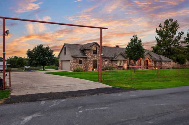 10052 Helms Trail, Forney, TX 75126