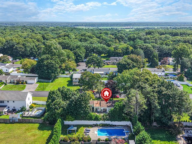 30 Ashland Street, Mount Sinai, NY 11766