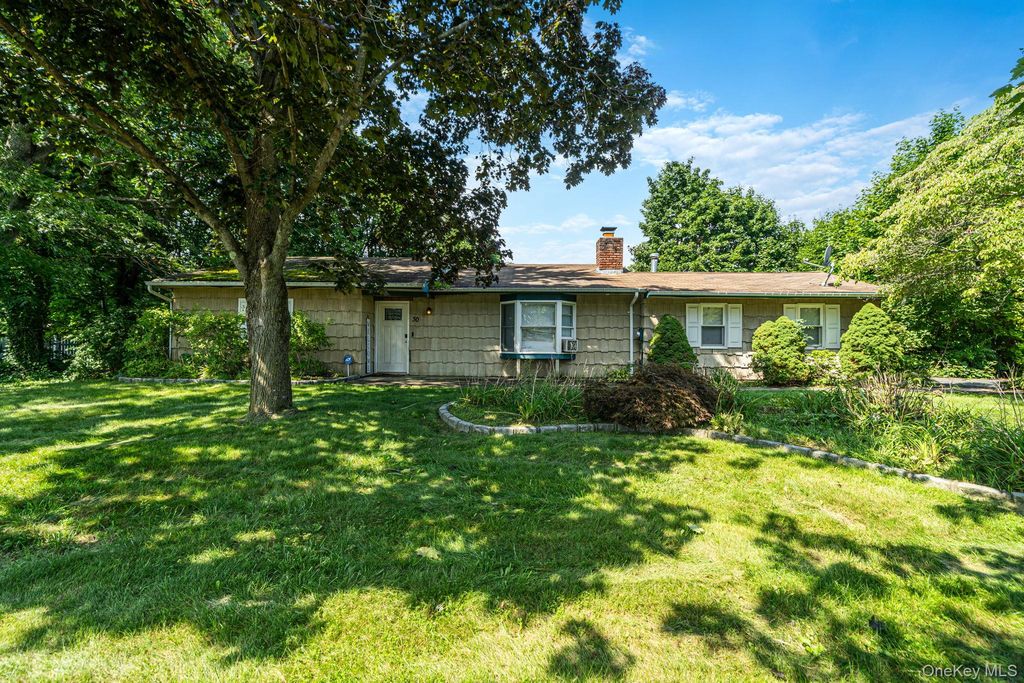 30 Ashland Street, Mount Sinai, NY 11766