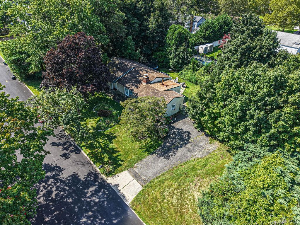 30 Ashland Street, Mount Sinai, NY 11766 — photo 3