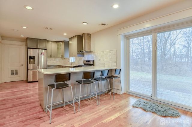 30 Clara Drive, Piscataway, NJ 08854