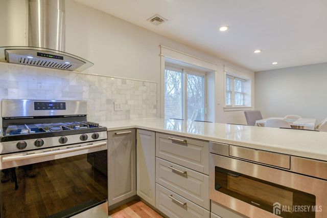 30 Clara Drive, Piscataway, NJ 08854