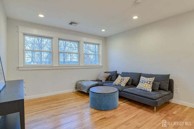 30 Clara Drive, Piscataway, NJ 08854