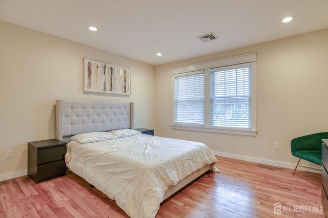 30 Clara Drive, Piscataway, NJ 08854