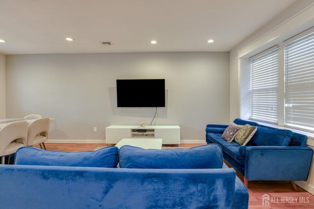 30 Clara Drive, Piscataway, NJ 08854