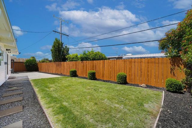 2053 Harding Avenue, San Mateo, CA 94403