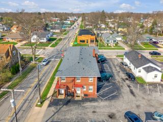 182 W North Street, Crown Point, IN 46307