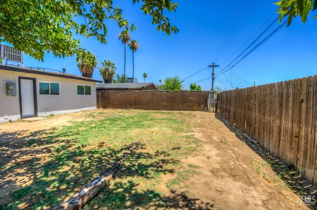 6617 Dorva Avenue, Bakersfield, CA 93306