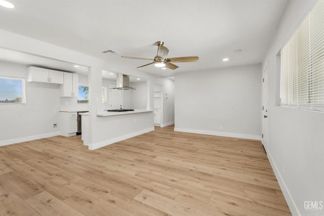 6617 Dorva Avenue, Bakersfield, CA 93306