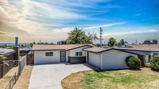 6617 Dorva Avenue, Bakersfield, CA 93306