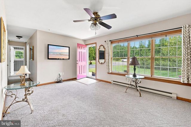 1113 S DUPONT HWY, New Castle, DE 19720