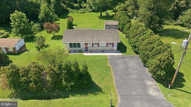1113 S DUPONT HWY, New Castle, DE 19720