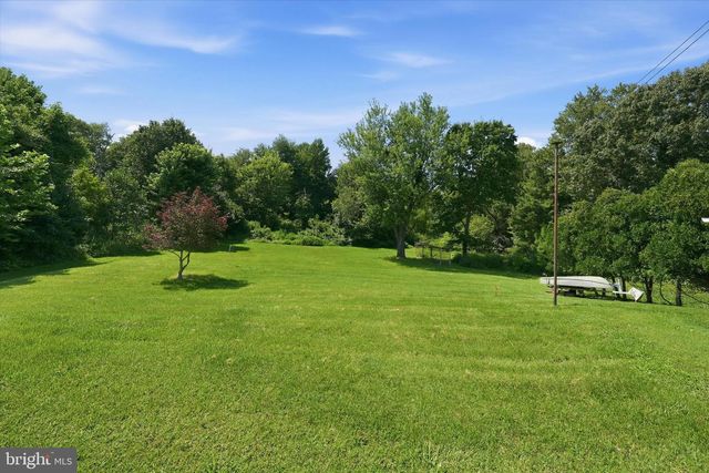 1113 S DUPONT HWY, New Castle, DE 19720
